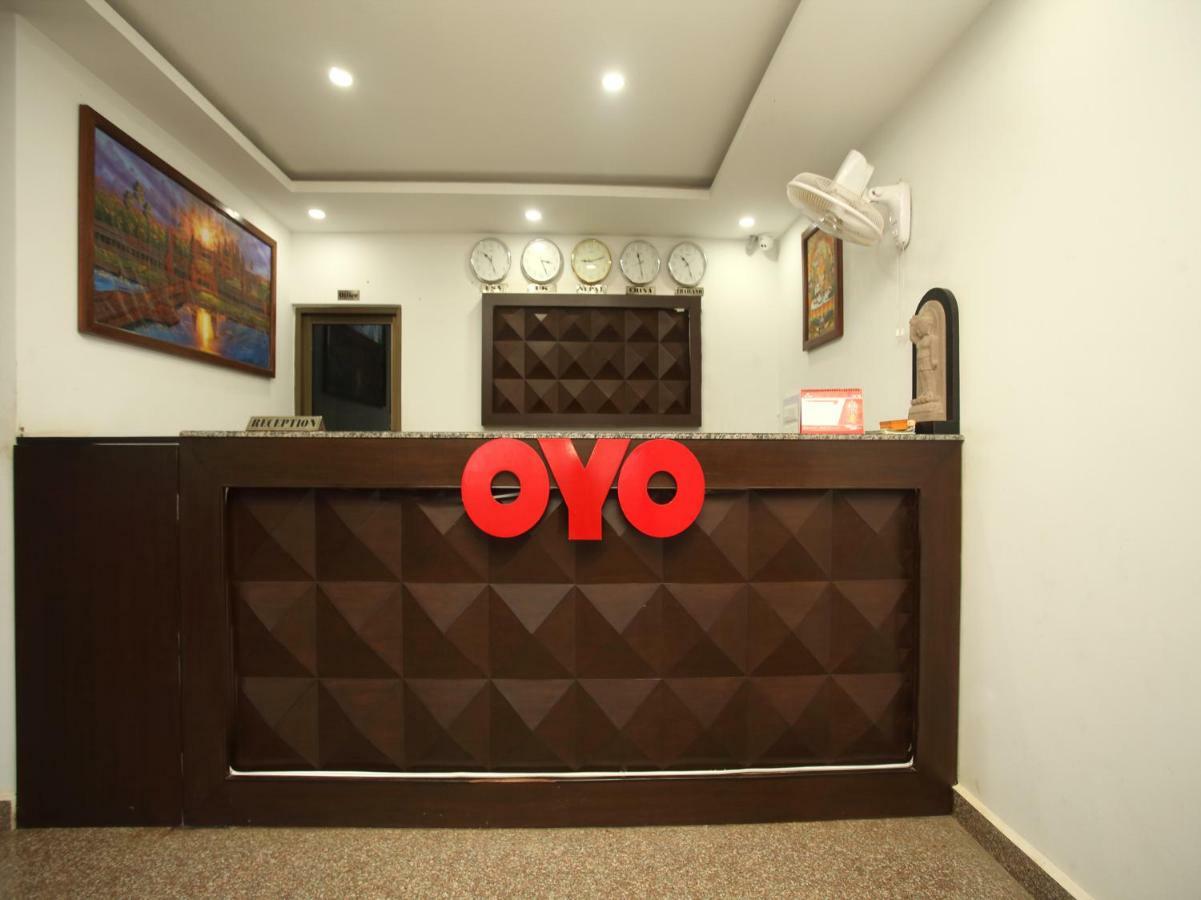 Oyo 525 艾洛卡酒店 拉明德 外观 照片